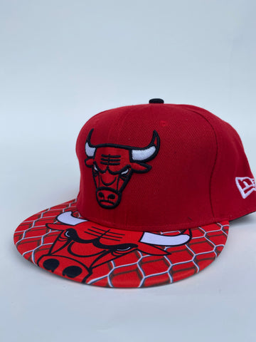 Bulls honeycomb logo brim snapback